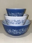 Set of 3 VTG Pyrex Colonial Mist Mixing Bowls Blue & White 401 402 403