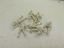 Lot of 7 VINTAGE White Plastic Army Figures see Photo