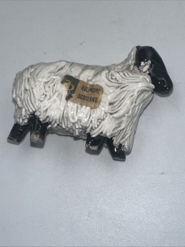 SCOTTISH Avienmore POTTERY Scotland Lamb Sheep Set Of 3 Figurine “As Is” - Picture 7 of 15