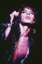 Mick Jagger cantante principal con los Rolling Stones durante un concierto en vivo - Foto antigua