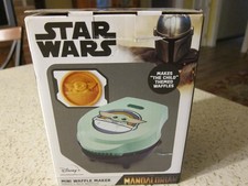 Disney Star Wars Mini Waffeleisen "Das Kind" Motiv