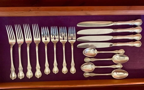 TOWLE Old Master Sterling Silver Flatware Set - 16 pieces - No monogram