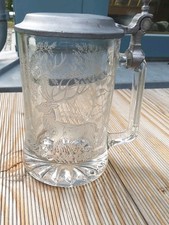 Bierkrug mit Zinndeckel Glas Hirsch Motiv Jagd West Germany &Auml;tzglas