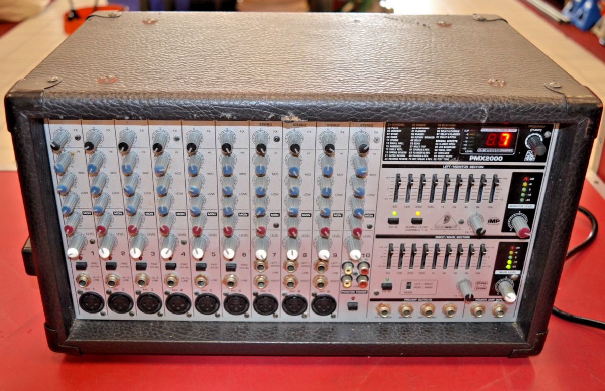 BEHRINGER EUROPOWER PMX2000 ミキサー Behringer Europower PMX2000 Powered Mixer Multi Effects 10