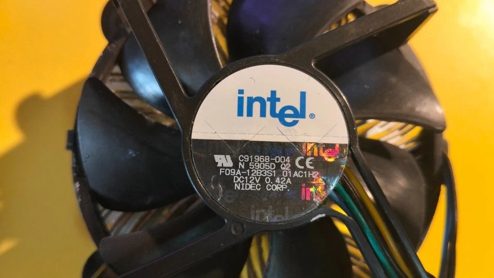 DISSIPATORE heatsink CON VENTOLA fan 4 PIN INTEL C91968-004 LGA 775 - Image 2 of 4