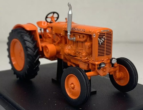 Tractor 1:43 NEW ON BASE Pick Your Own Bundle Max £4 P&P Universal Hobbies - Picture 30 of 33