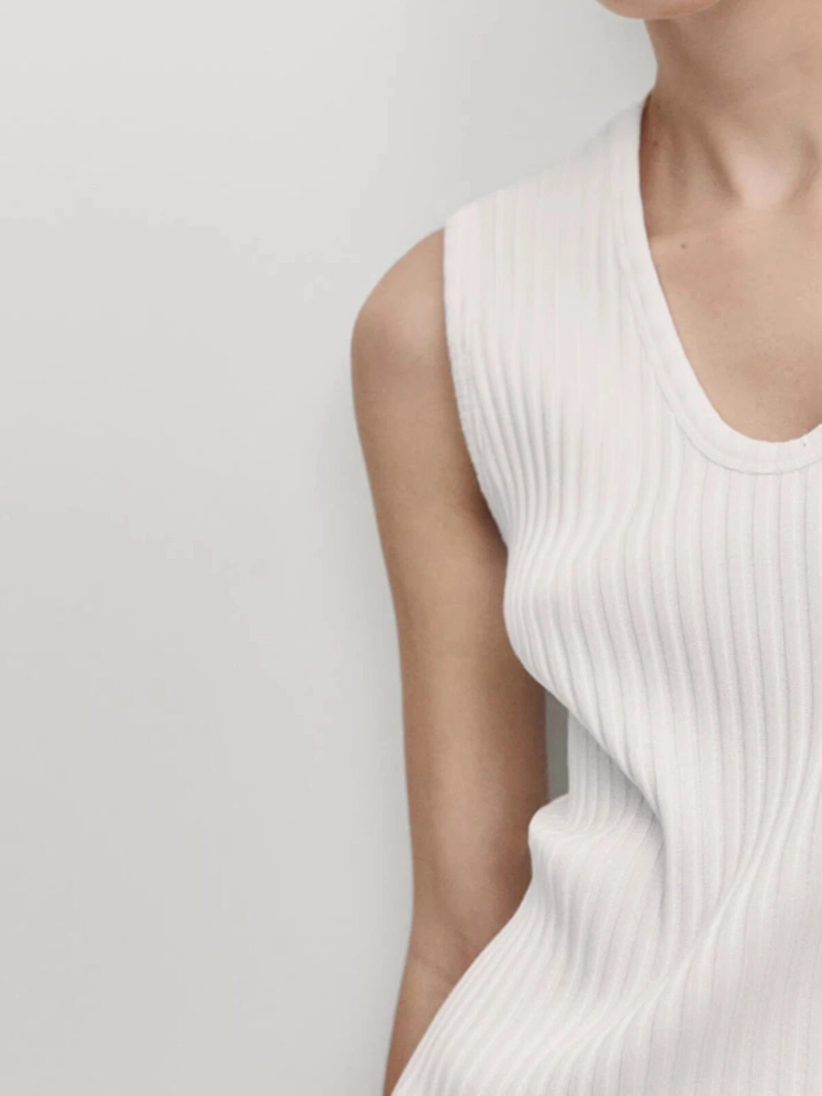 OFF WHITE Abito smanicato donna Massimo Dutti scollo a V aderente canotta maglia