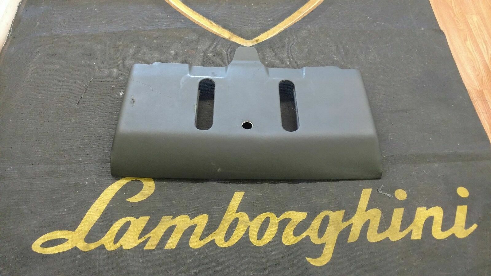 LAMBORGHINI MURCIELAGO INTERIOR BACK SEAT BELT COVER PANEL TRIM OEM 418858670