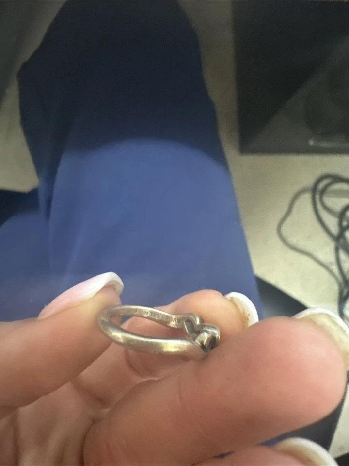 Anillo James Avery RETIRADO Plata Esterlina Pergamino Amatista Forma OVAL Difícil de Encontrar Talla 6.5 Foto 3 de 3