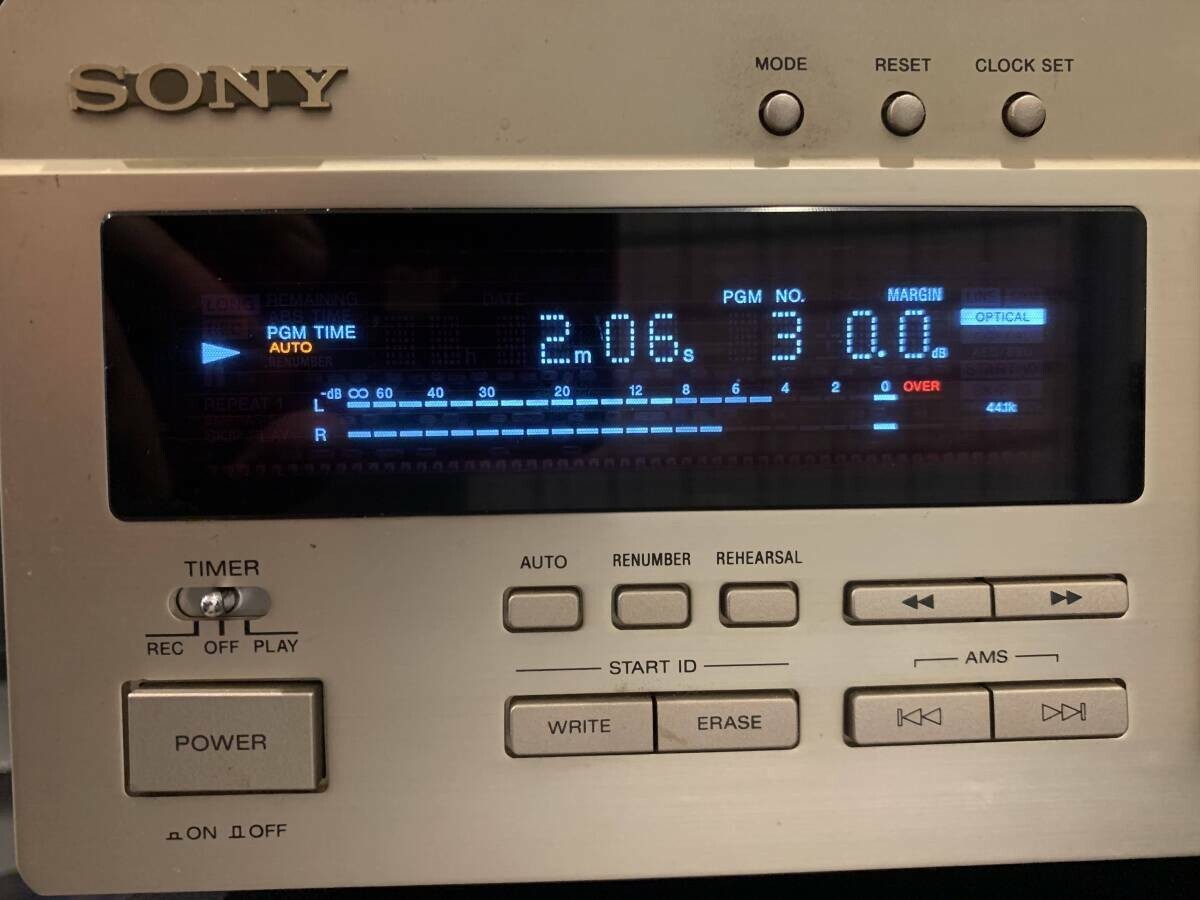 SONY DTC-ZA5ES Digital Audio Tape DAT Player Recorder Deck AC100V