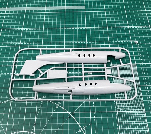 SOVA-M SVM 72014 Kit de avión modelo de plástico escala 1:72 HFB-320ECM "Hansa Jet" - Imagen 2 de 12