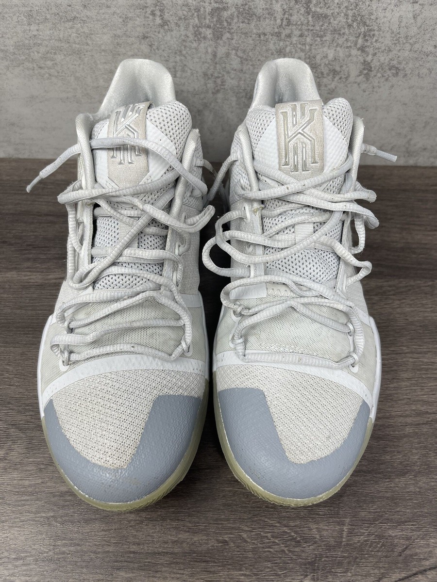 Nike Kyrie 3 Mens 8.5 Grey White Basketball Shoe 852416-001