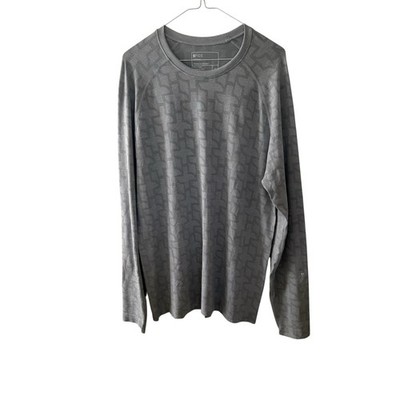 FIGS Makato Seamless Long-Sleeve Underscrub Shirt Men Medium Grey Geometric