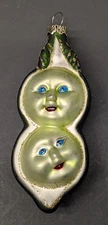 Mouth Blown & Hand Painted European Glass Ornament Two Peas in a Pod 4"