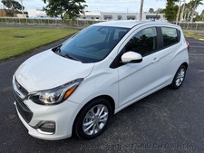 Chevrolet Spark hatchback poco kilometraje automático 38 mpg bien mantenido ¡funciona muy bien!