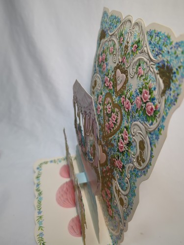 Vintage LG ausklappbare Stanzform mit rosa Rosen weiße Tauben VALENTINSKARTE 9" x 6,5" - Bild 2 von 13