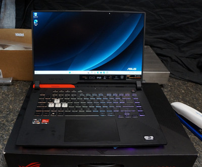ASUS ROG Strix ADVANTAGE ED.  G513QY  5900HX 16 GB RAM, 512 GB SSD - (5RIE26CB)