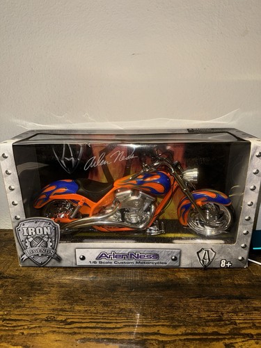 Iron Legends Arlen Ness 1/6 Costum Motorcycle Bike Unopened - Picture 3 of 4