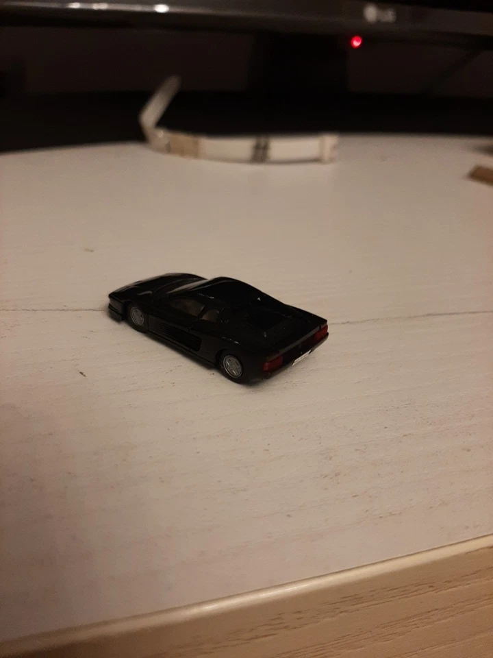1:87 Herpa Ferrari Testarossa nero - Immagine 2 di 4