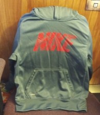 Nike Therma-Fit Training Pullover - Size Youth M