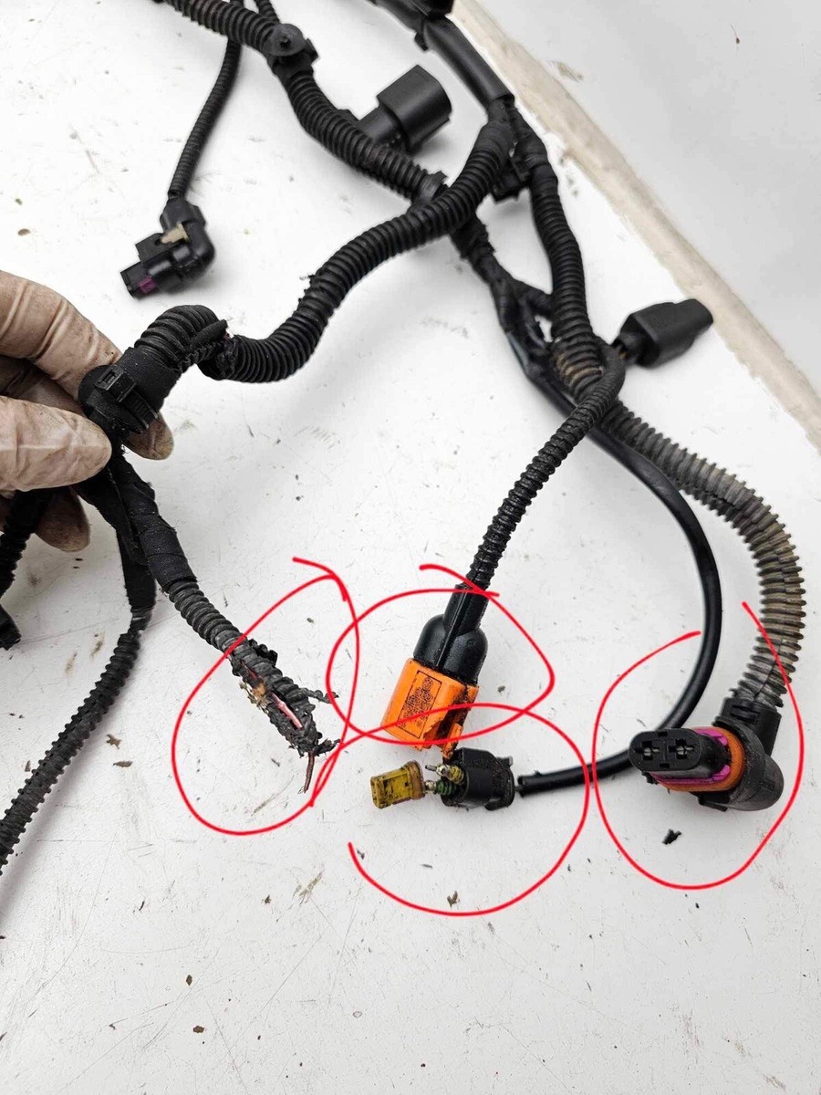 5287a様0 Audi A4 B8 8K S-line 2.0 TDI Engine Wiring Loom Harness
