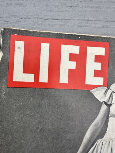 Vintage LIFE Magazine~December 10 1945~Party Dresses - Picture 4 of 10