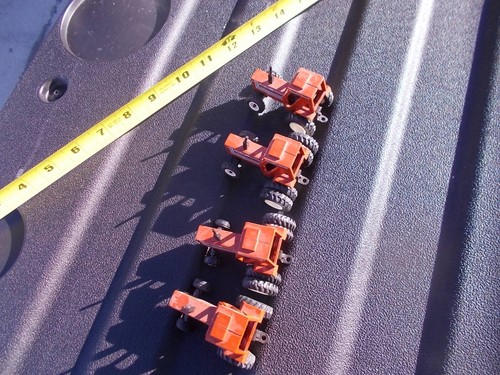Hesston 100 90 2wd 100 90 FWA 130 90 Duals FWA 180 90 Duals FWA Tractor 1/64. - Picture 7 of 10