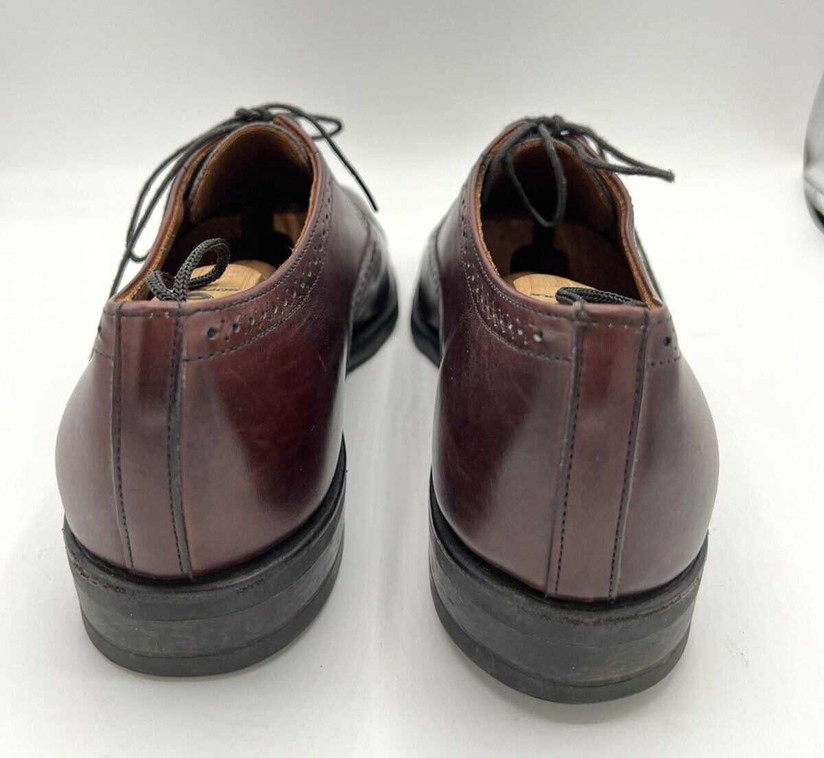 靴 ALLEN EDMONDS EXECTIVE VAN NESS 8E Allen Edmonds Van Ness Maroon Leather Cap Toe Oxfords, Men's Size