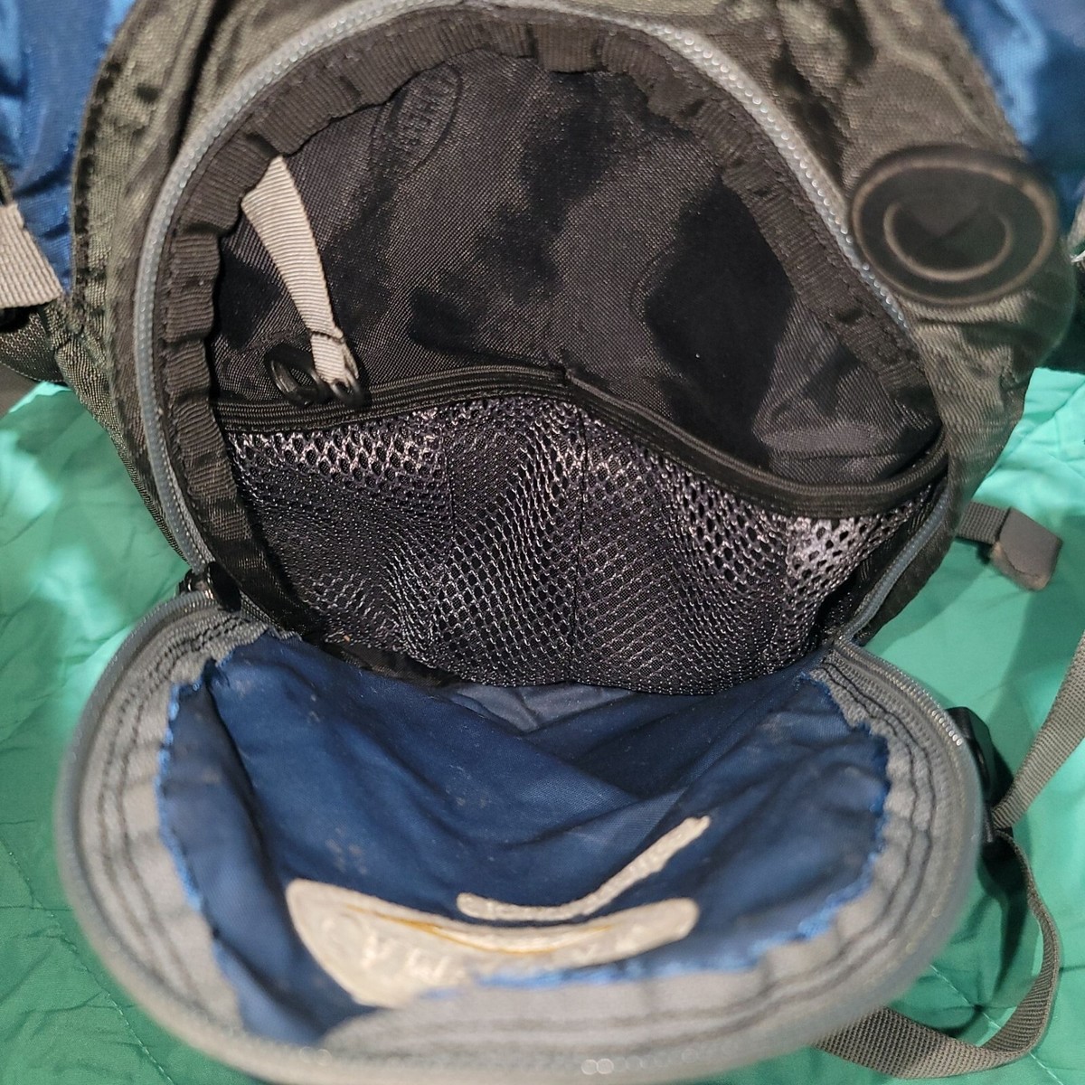 Camelbak Cloud Walker Hydration Hiking Backpack 70 OZ - 2 