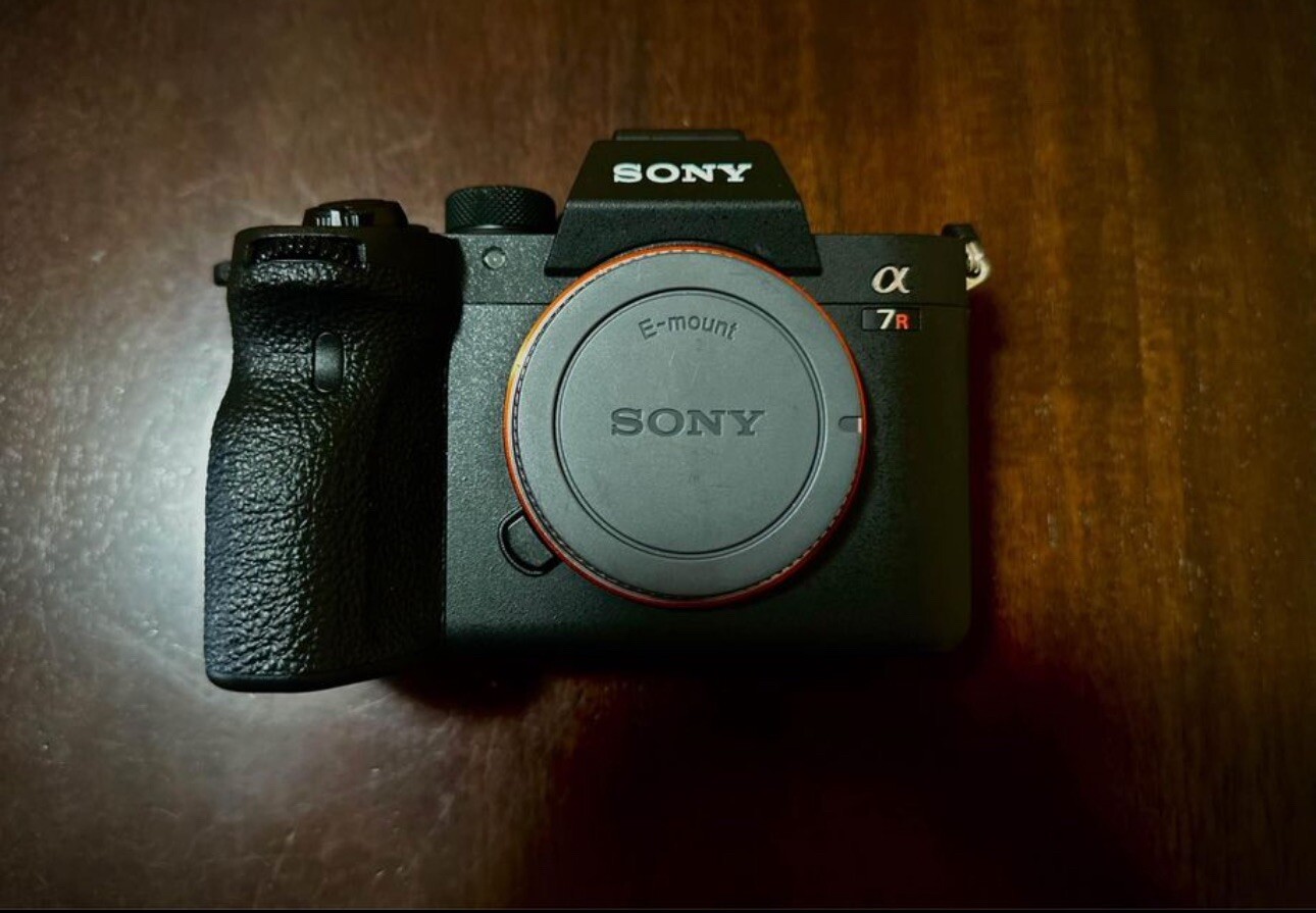Sony Alpha A7R iv body Used