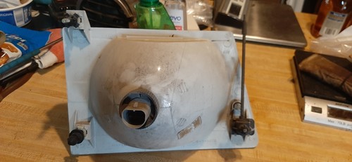 1999 ford e-150 econoline headlight drivers side van part out - Picture 4 of 4