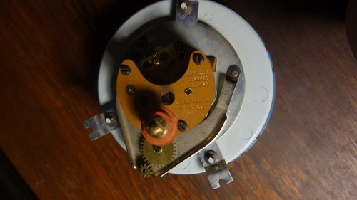 1965 CADILLAC dash clock 2542430 GM WESTCLOX OEM 65 Original working - Picture 13 of 22