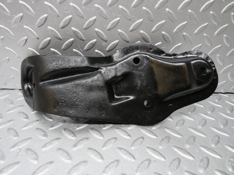 ⚙30142⚙ Porsche 924 Engine Mount Bracket Left Side - Image 4 of 4