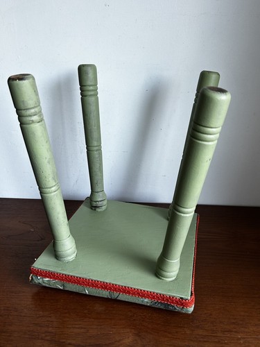Vintage Painted Wooden Green Stool Upholstered Farmhouse In Printed 60s fabric - Picture 12 of 14
