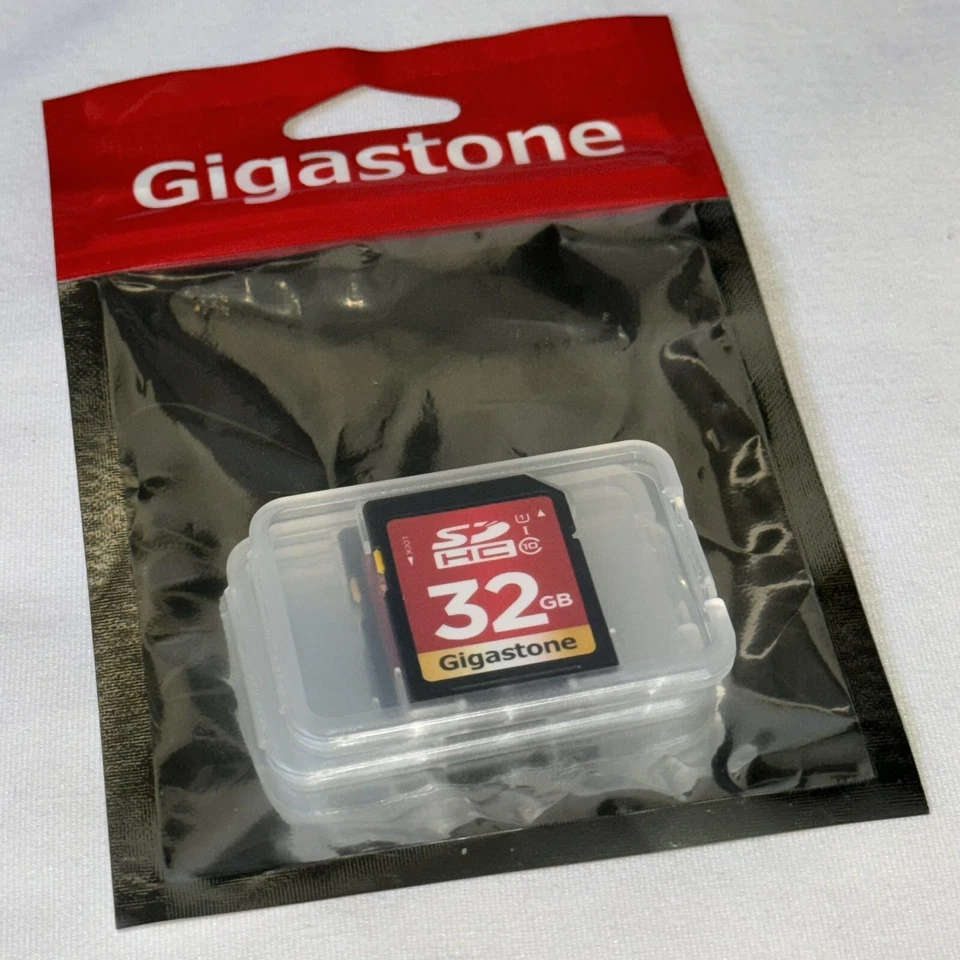 Gigastone 32GB & 4GB SD Memory Card for Cameras, Full HD Video, SDHC U1 Class 10 - Image 2 of 4
