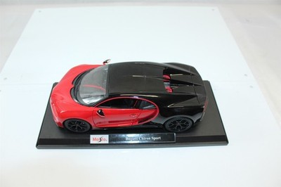 Vintage Maisto Bugatti Chiron Sport Diecast Model Car 1:18 Collectible w/Base 