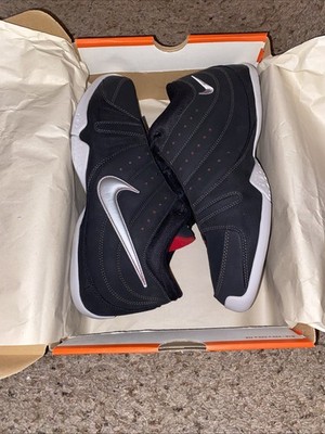 Size 11 - Nike Zoom Blaze vintage Black/Red
