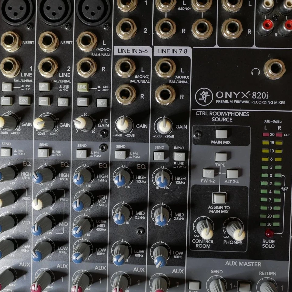 Mackie Onyx 820i Analog Mixer 8 Channel FireWire Interface Excellent from Japan - Image 4 of 4