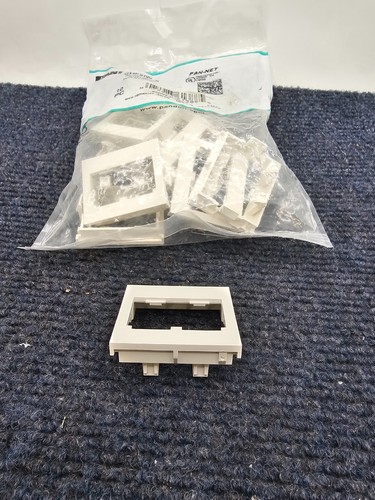 (10 PIECES) Panduit CHF2IW-X Mini-Com 2 Position 1/2 Flat Insert - Afbeelding 2 van 8