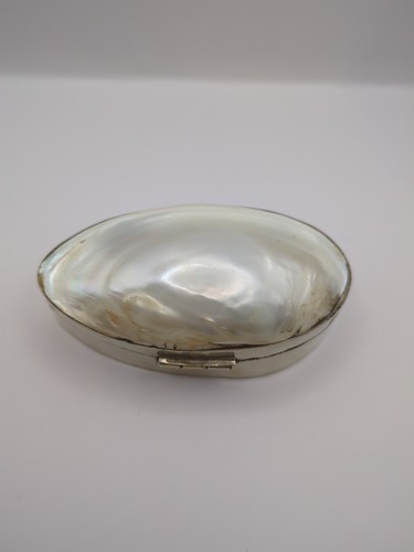 Vintage Pearl Shell Snuff Box + Marble Top Pill Trinket Box Gold Detail - Picture 5 of 19
