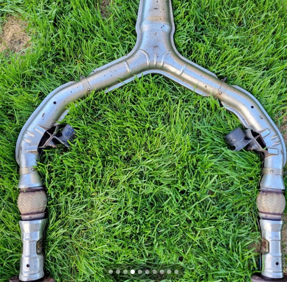 HALLAZGO RARO: Sistema de escape completo OEM de ultra bajo kilometraje con convertidores catalíticos Foto 4 de 4