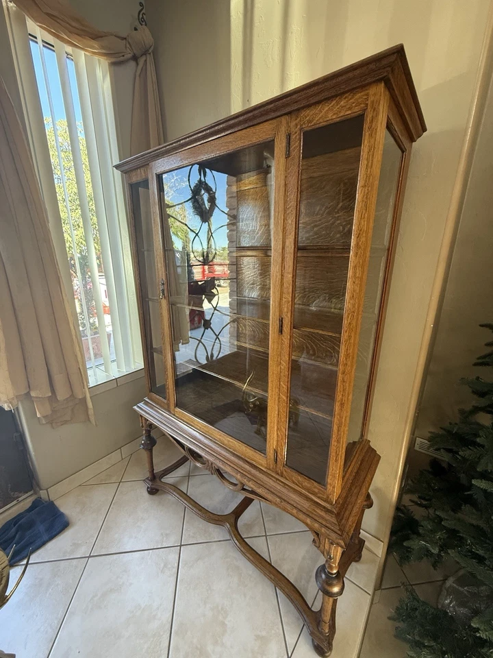 antiguo gabinete de curiosidades madera de roble tigre gabinete de porcelana gabinete de porcelana Foto 3 de 4