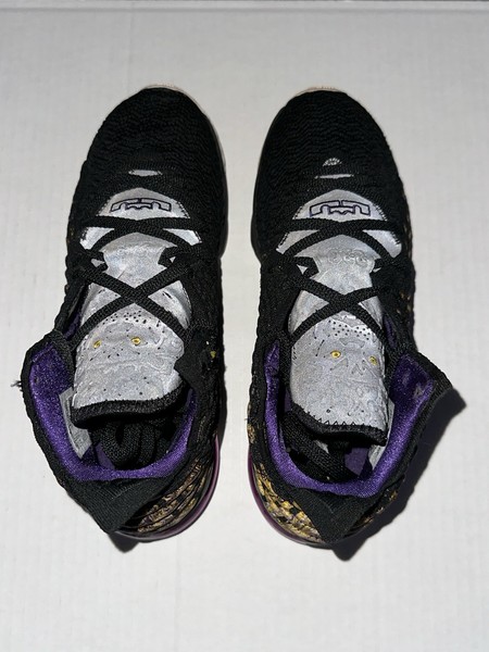 Nike LeBron 17 Lakers Talla 10.5 Hombre Con Caja Original 🔥🔥 3