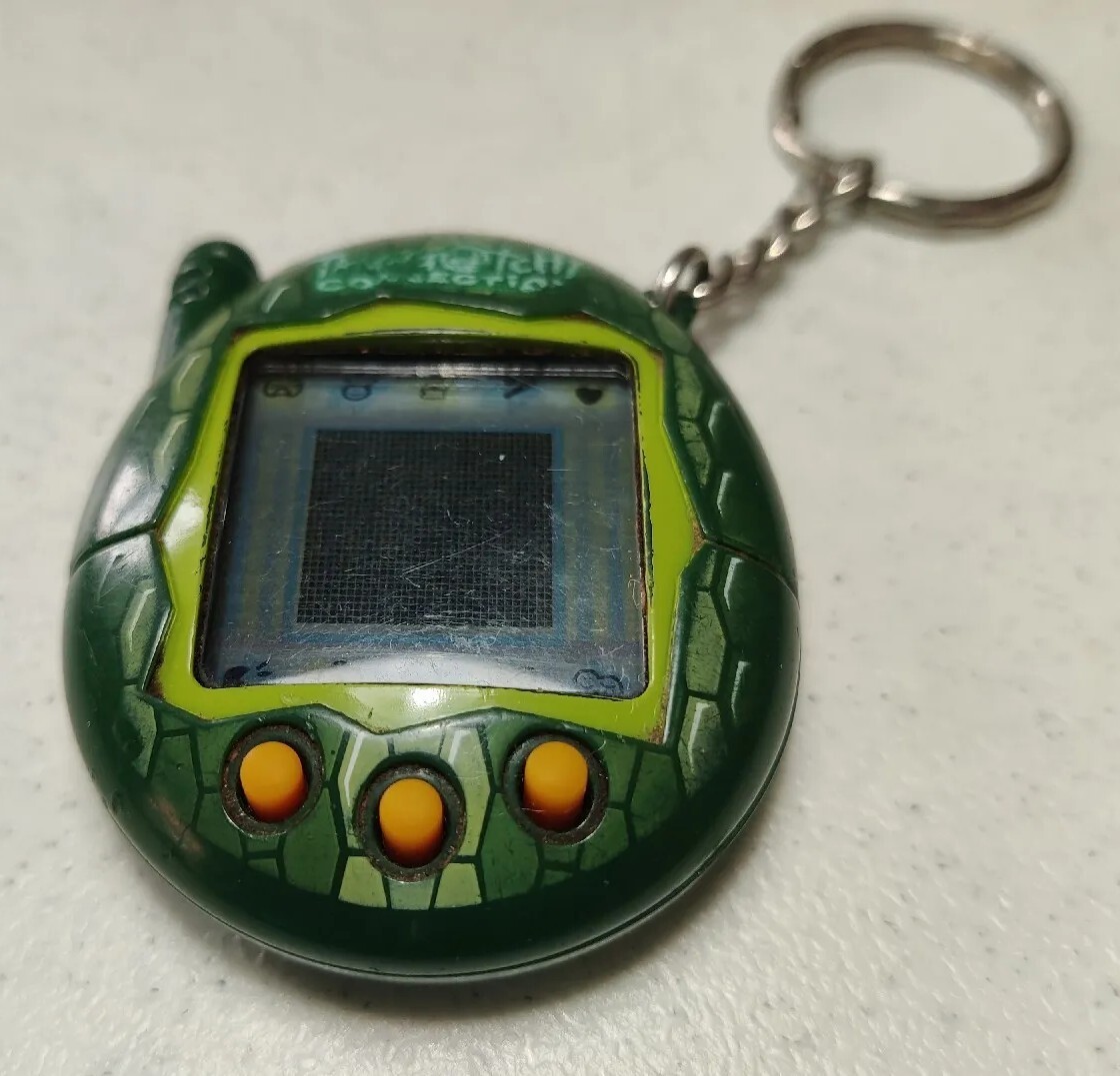 Tamagotchi Connection グリーン Tamagotchi Connection v4.5 English Green Tribal USA Shell