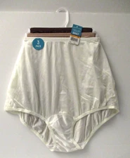 Vanity Fair brief panties 3 pair Perfectly Yours Lace Nouveau size 7/L