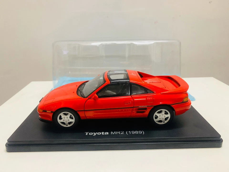 Toyota MR2 1989 Red 2 Open Door 1:24 Scale Die-Cast Model Car New in Box Foto 2 de 4