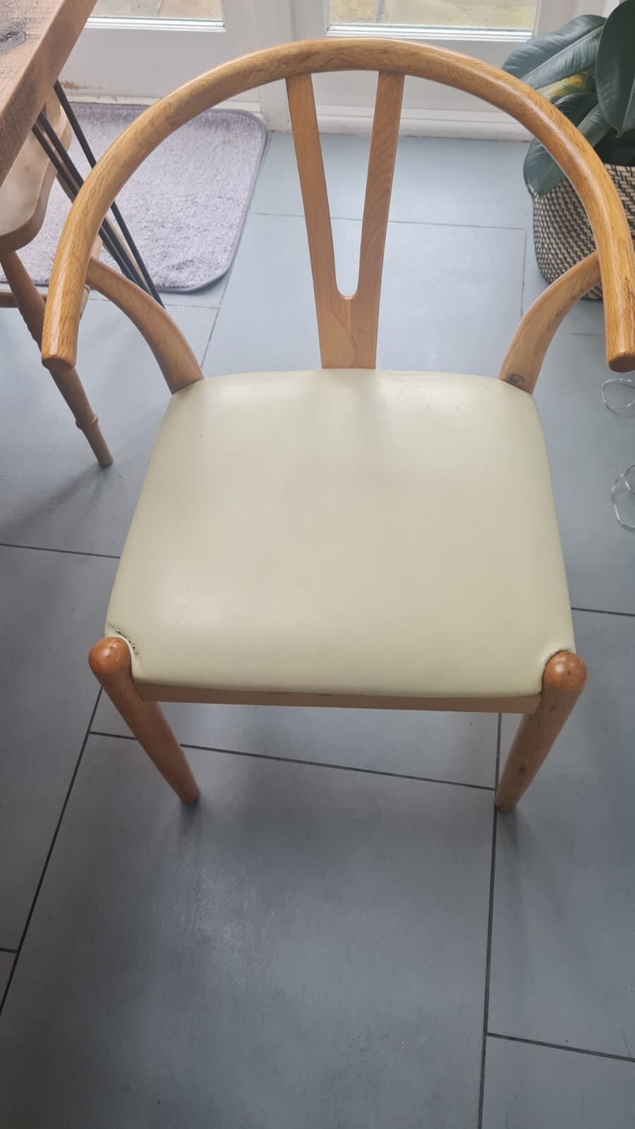Wishbone style dining chair x 4 ash blonde (SEAT PADS NEED REFURBING