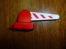 Take Along Thomas & Friends Light Gray Tracks, Fold-up Oval, 3 Signs