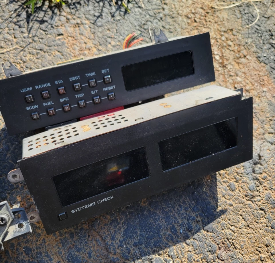 Cuadro de instrumentos digital Chrysler LeBaron Turbo 87-89 y navegador y más Foto 2 de 4