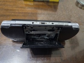 Sony PSP-3001 Console Piano Black with Original Box Charger 2 umd & 2 Games